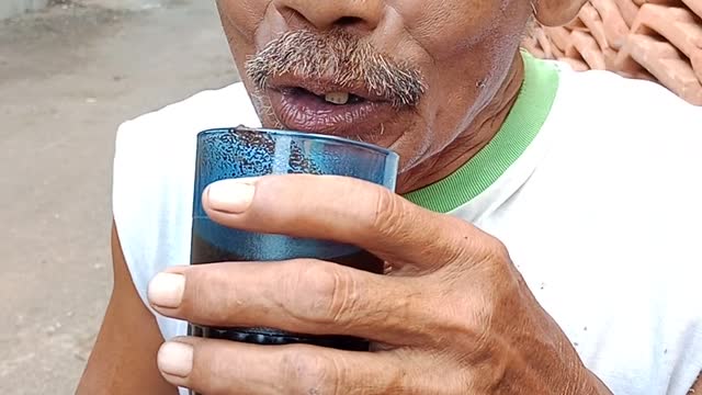 funny people drinking coffer