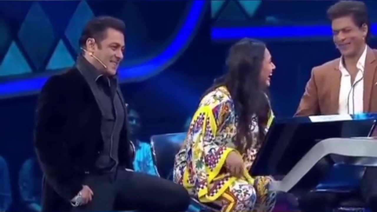 Shah Rukh, Salman Khan, funny Sunil Grover