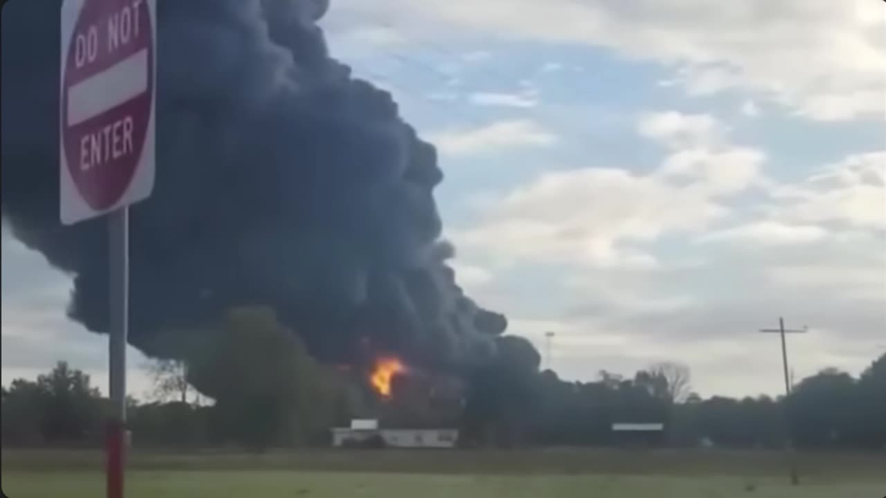 ☣️🚨CHEMICAL PLANT EXPLOSION💥 Jancinto County, Shepherd, TX