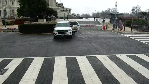 0687USCG00K25SouthBarricadePlaza_2021-01-05_16h00min00s387ms.mp4