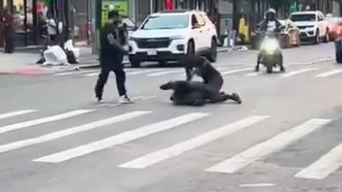 That's How They Handle Their Shit in New York City