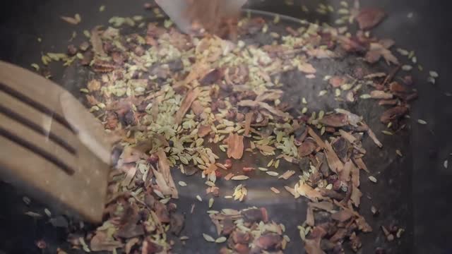 Spice mortar grind mix