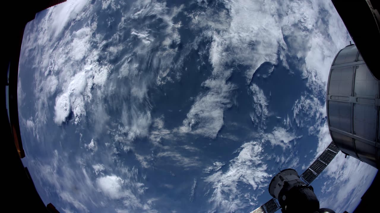 Shows Earth views. Date Created:2015-05-18