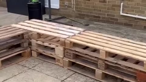 Sofa from pallets with your own hands.