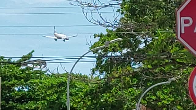 Embraer 195 filmado às pressas