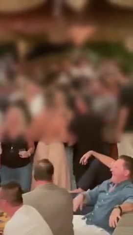 Όποιος δεν προσαρμόζεται ΜΥΚΟΝΟΟΟΟΟΣ