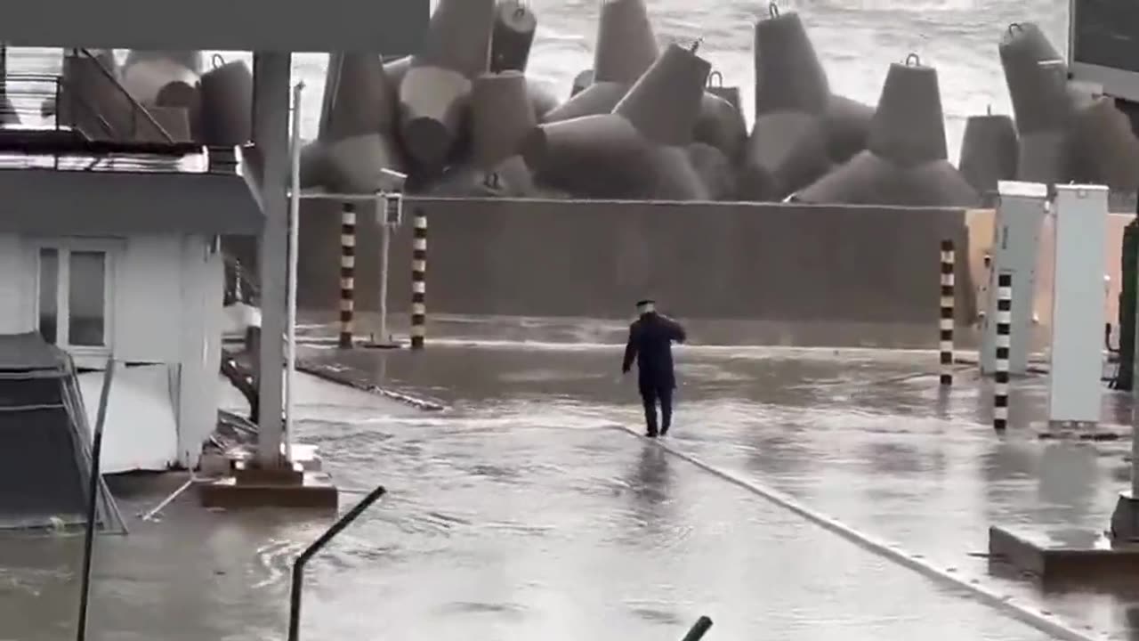 Huge wave takes out guy