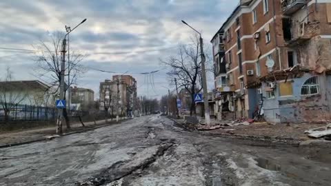 Footage from the empty streets of Bakhmut