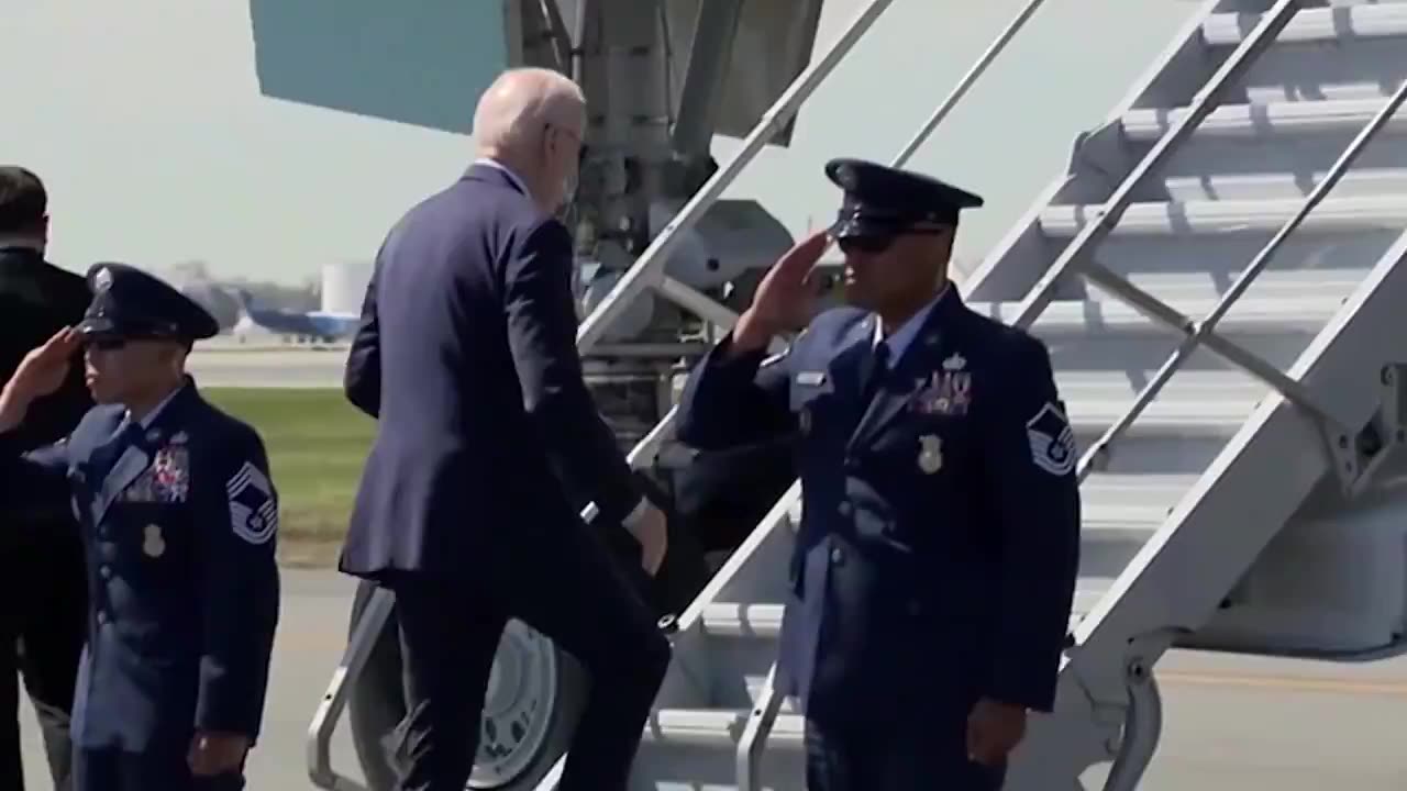 That Had To Hurt: Biden Almost Falls Down Stairs Once Again