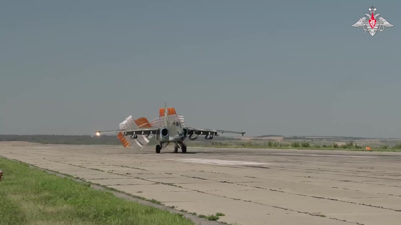 Su-25SM crews carried out a missile strike on enemy positions in the Krasnolimansk direction