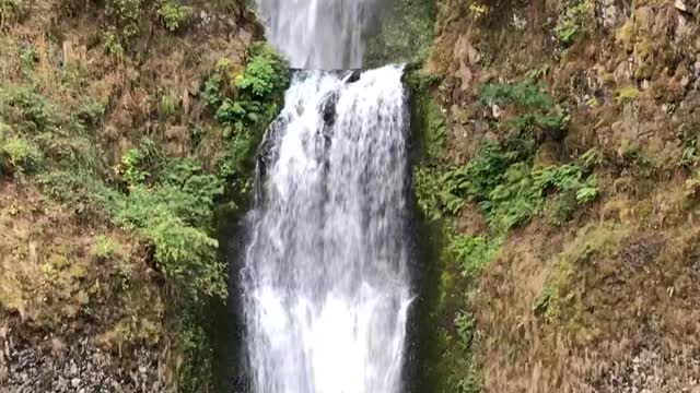 A very beautiful place on the planet! A wonderful waterfall.