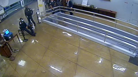 3064RHOBG3SubwayScreening_2021-01-06_16h00min01s327ms.mp4