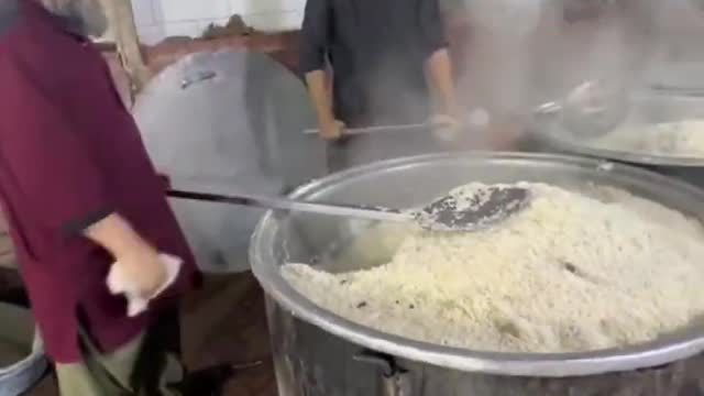 Masak nasi di arab sampai sebanyak ini