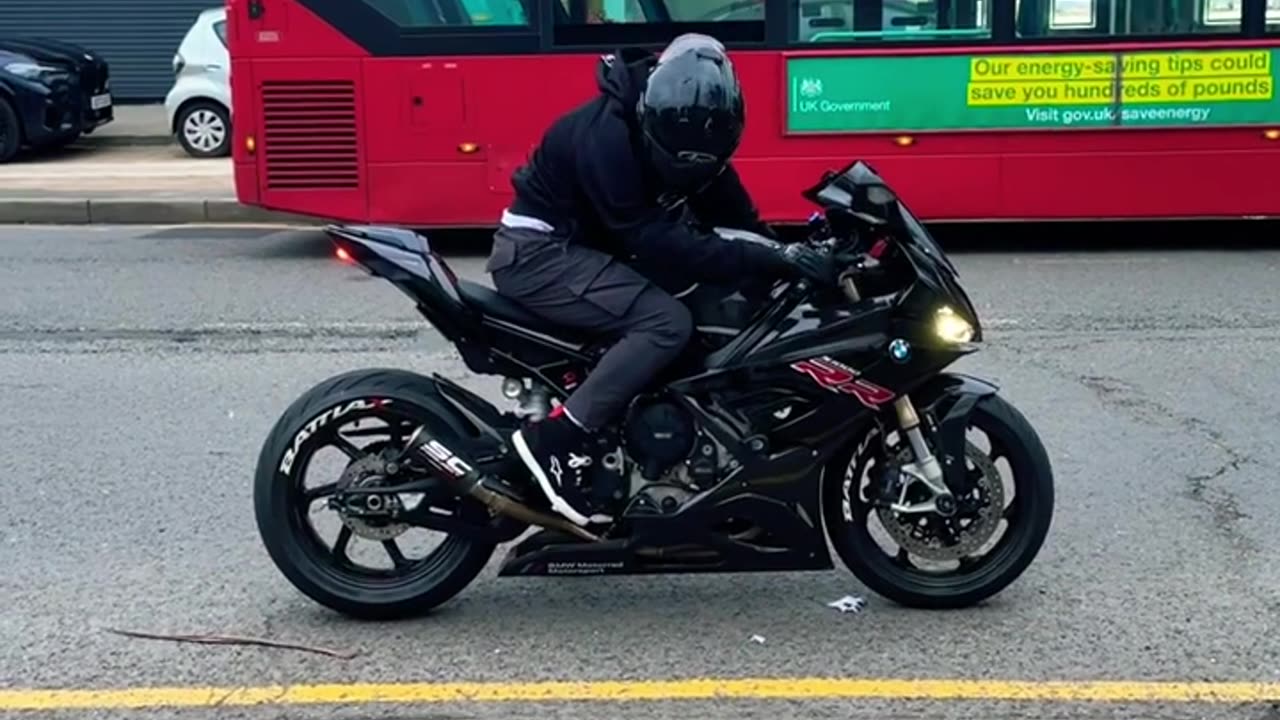 #Few flames on the BMW S1000rr!! _Sc Project Exhaust_ #shorts