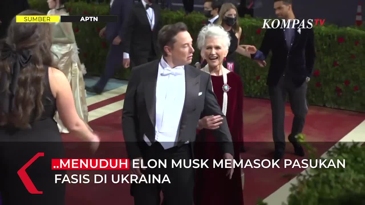 When Elon Musk was scolded by his mother for saying this!