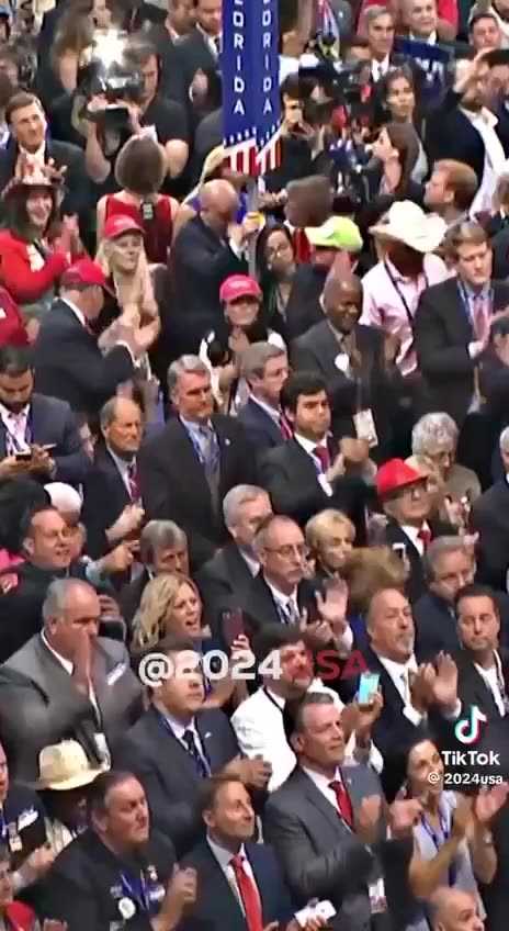 TRUMP IS YOUR PRESIDENT 🇺🇲🦅