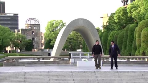 Zelenskiy, Japan PM lay flowers in Hiroshima