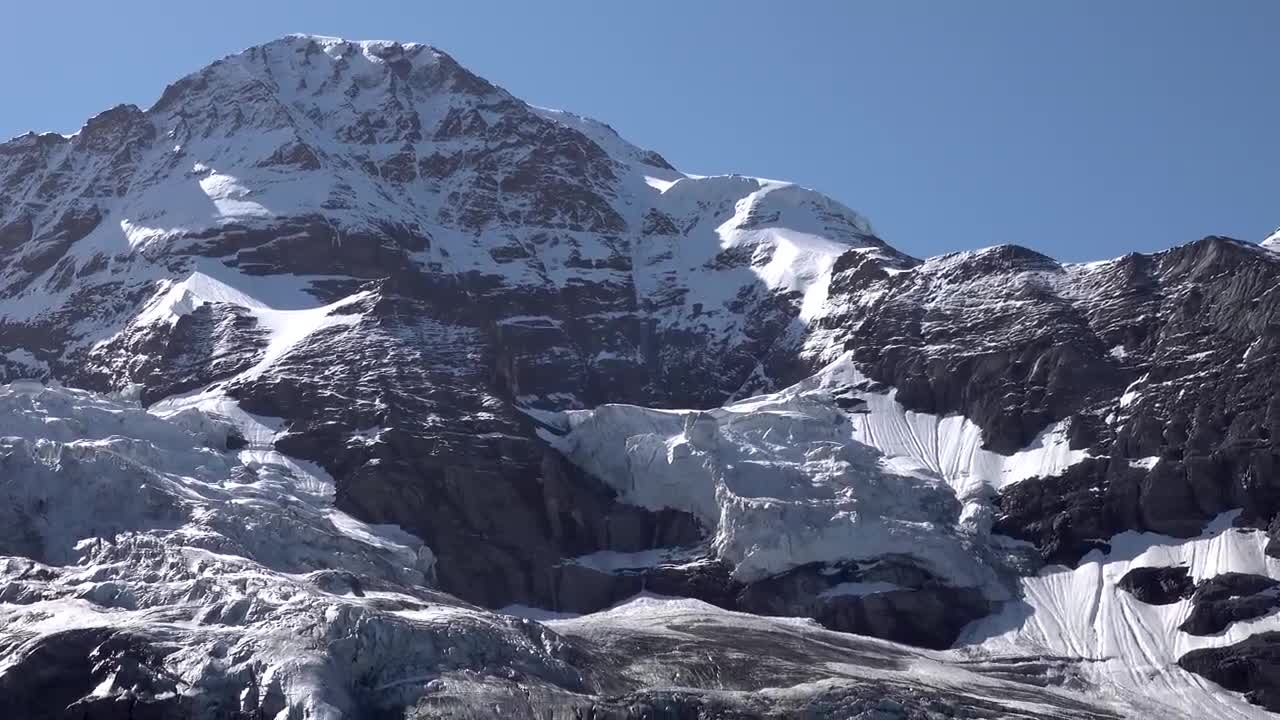 Grindelwald, Switzerland [Amazing Places 4K] (1)