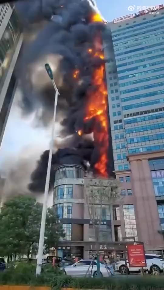 In Tianjin, China, a colossal fire has engulfed the Xintiandi office building.