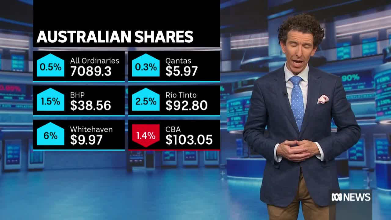 Alan Joyce receives $4m bonus despite Qantas woes