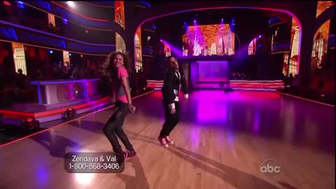 Zendaya & Valentin Chmerkovskiy - Hip-hop - Dancing With the Stars 2013 - Week 9