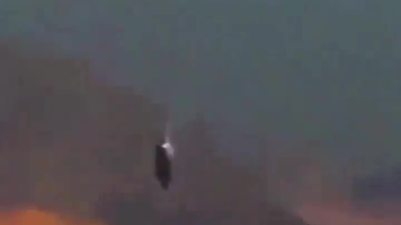 A UFO Descended On A Nuclear Facility In The USA And Was Then Caught On Video