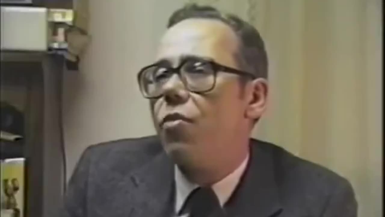 THE HOLOCAUST DEBUNKED IN 5 MINUTES.