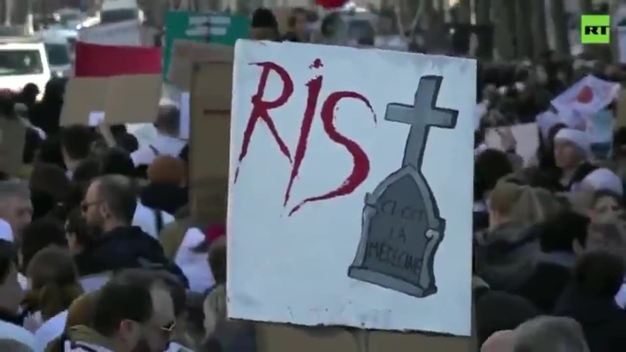 The people of France are standing up for doctors and patients