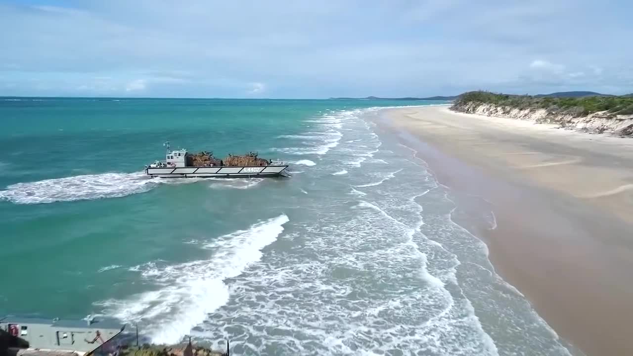 Australian Troops Conduct Beach Landing During Talisman Saber Joint Military Exercises7