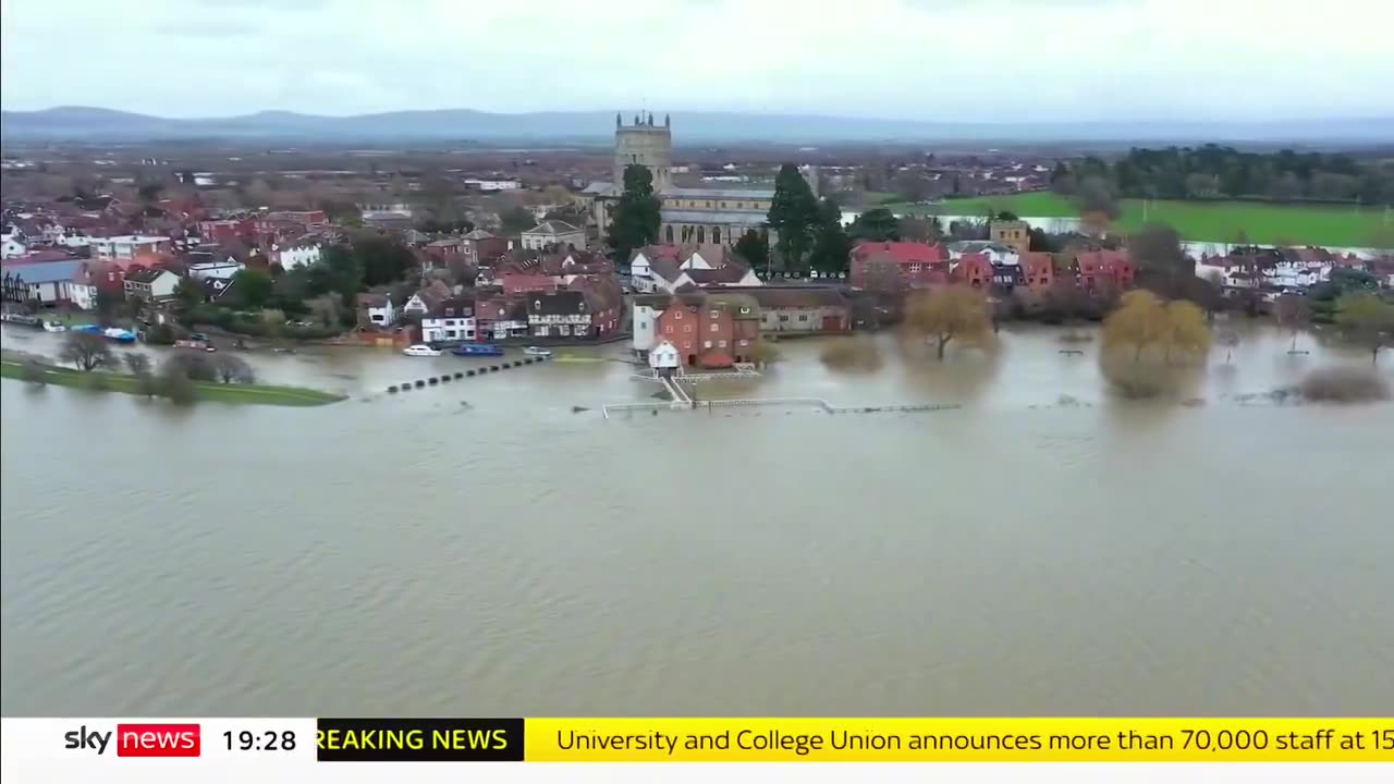 The United Kingdom Goverment,which serves the Illuminati,is working to...