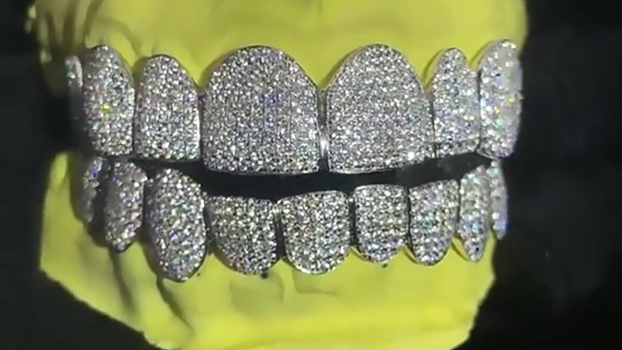 MSA507 custom 10k 14K 18k Gold 925 silver grillz moissanite diamond grillz teeth Moissanite Grillz