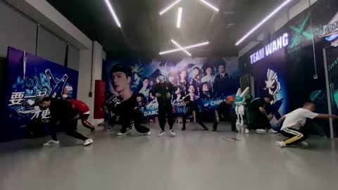 Jackson Wang 王嘉尔 - Young Blood 洋布拉德 【SDC FINALE Dance Practice Video 1 】 这就是街舞3总决赛战队秀练习视频 1