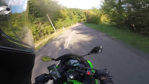 Beginner motorcycle crash - Kawasaki Ninja 300 ABS