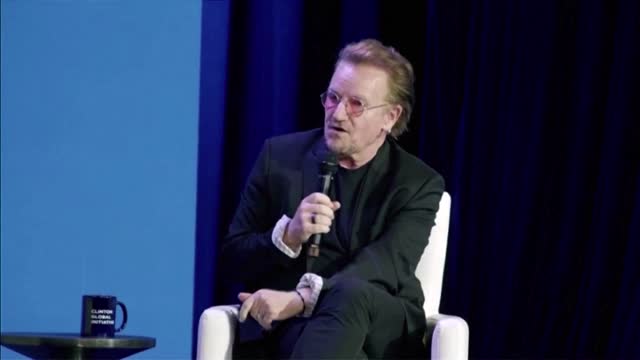 Bono praises Queen Elizabeth at Clinton Global Initiative