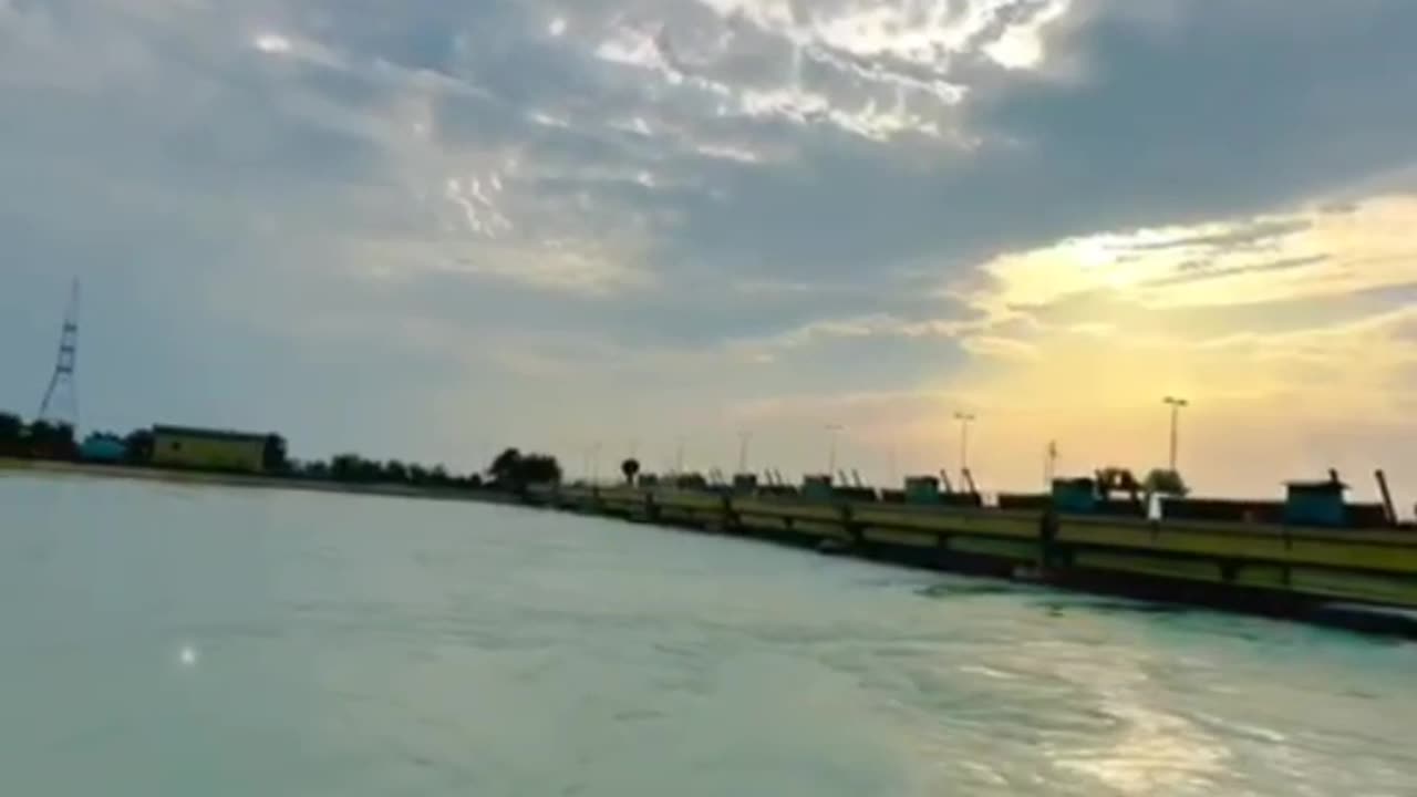 "💦 Majestic Tarbela Dam: Pakistan's Engineering Marvel Unveiled! 🇵🇰✨"