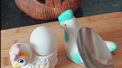 Egg hacks | No salt, No cold running water | Try this Tricks | #shorts #asmr