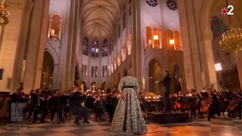 BREAKING 🚨 This young lady stunned the world and sang ‘Amazing Grace’ in France