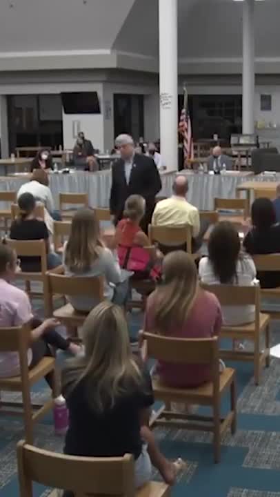 Mayor Demands School Board Members Resign or Face Criminal Charges 2021