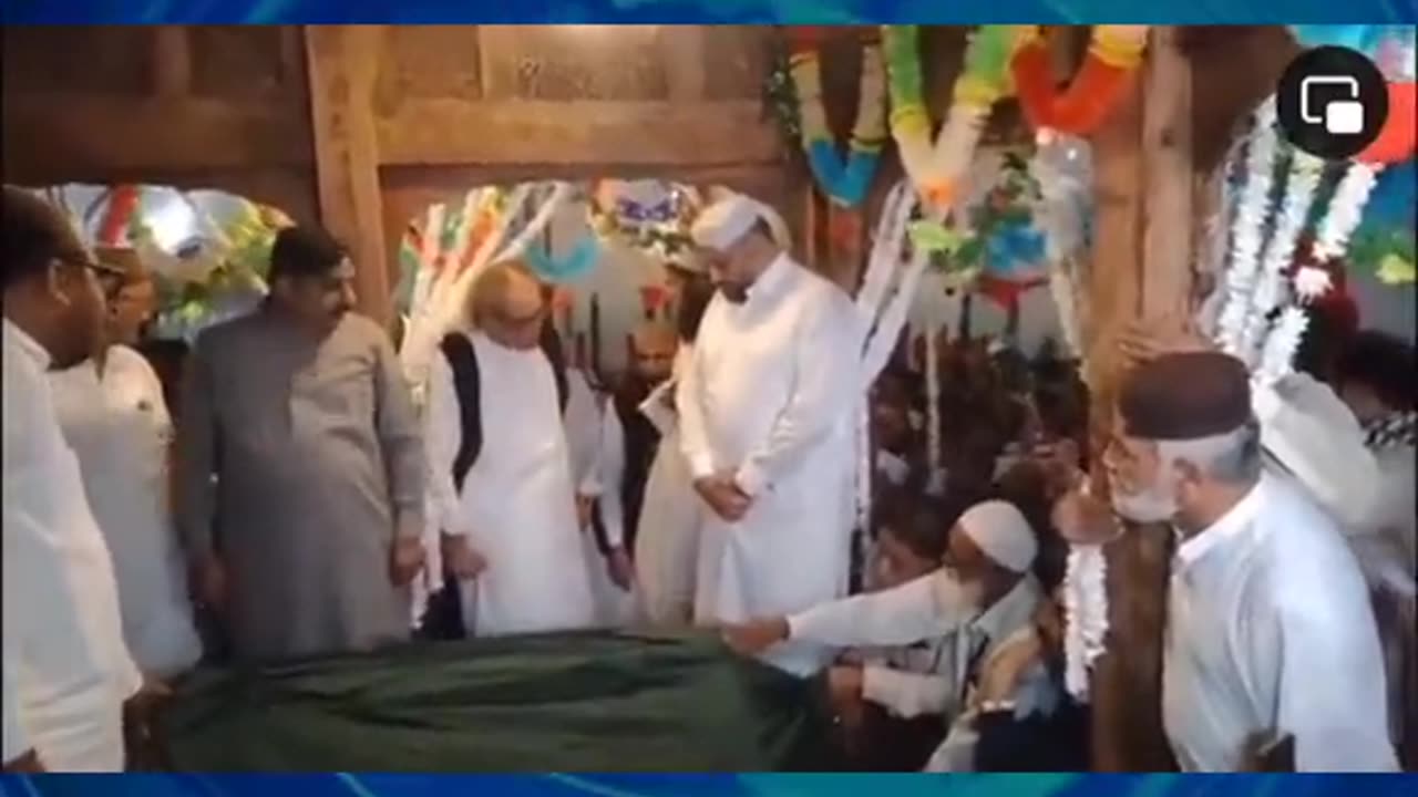 Mureed Hussain, stopped Zain Qureshi from celebrating the Urs of Bahauddin Zakaria.