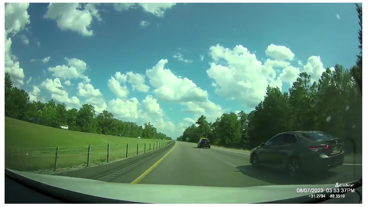 Semi-Cars Has No Room for Negligent Driver - Real Dash Cam Scenes