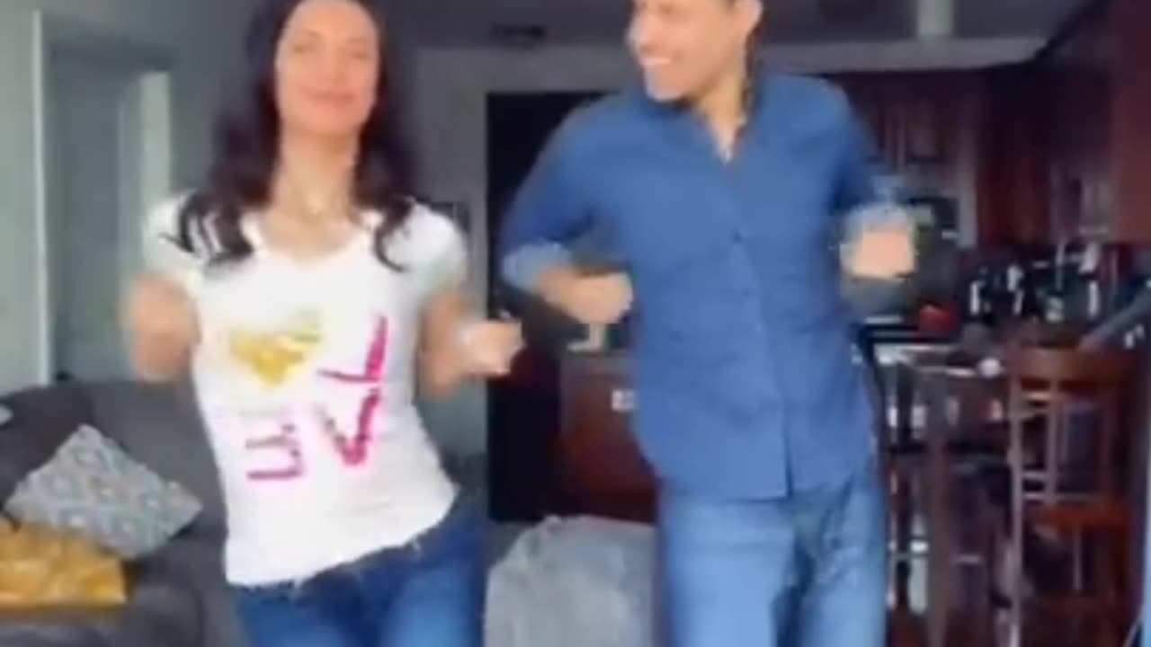 Sympathetic dancing couple Brazil 2