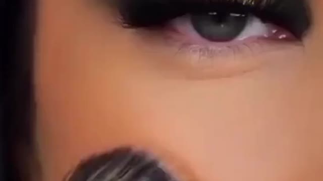 Awesome make-up tutorial❤️