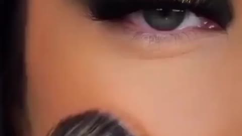 Awesome make-up tutorial❤️