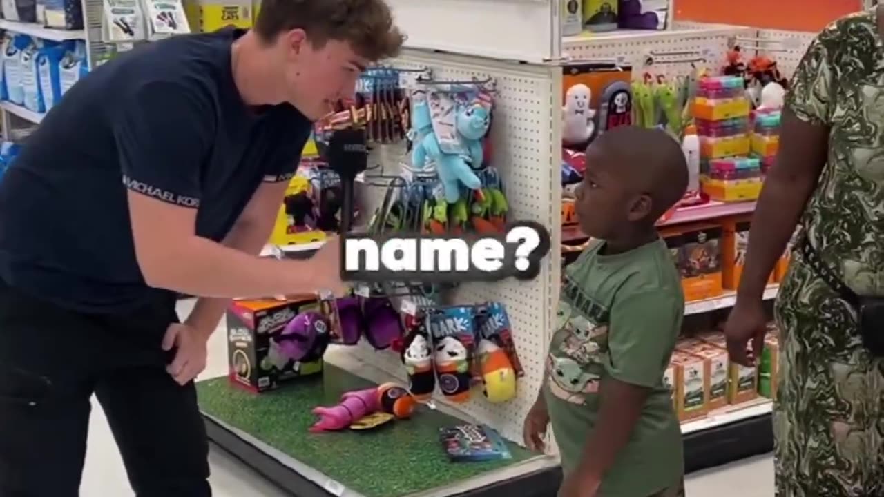 THIS VIDEO'S TITLE IS DESMOND BENJAMIN AND I DON'T KNOW WHY!!!!
