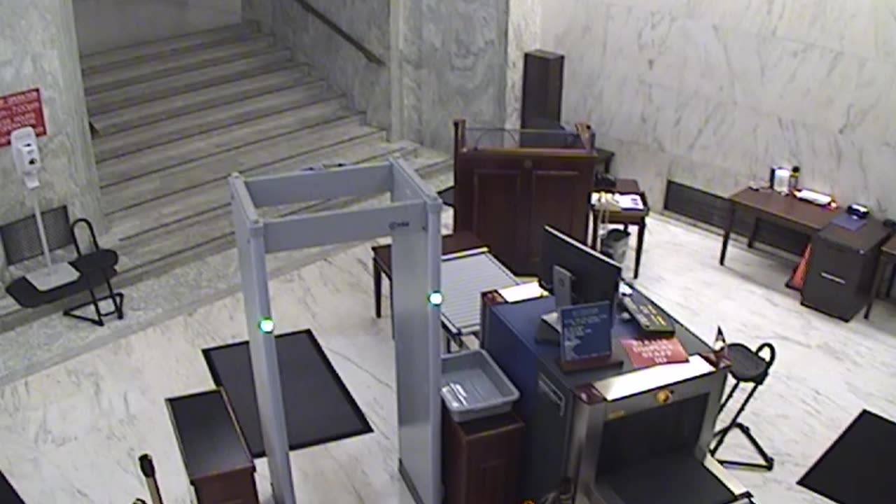 3091RHOBGRLowerIndepAveDoor_2021-01-06_07h40min01s827ms.mp4