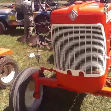 Allis Chalmers D15 Series II