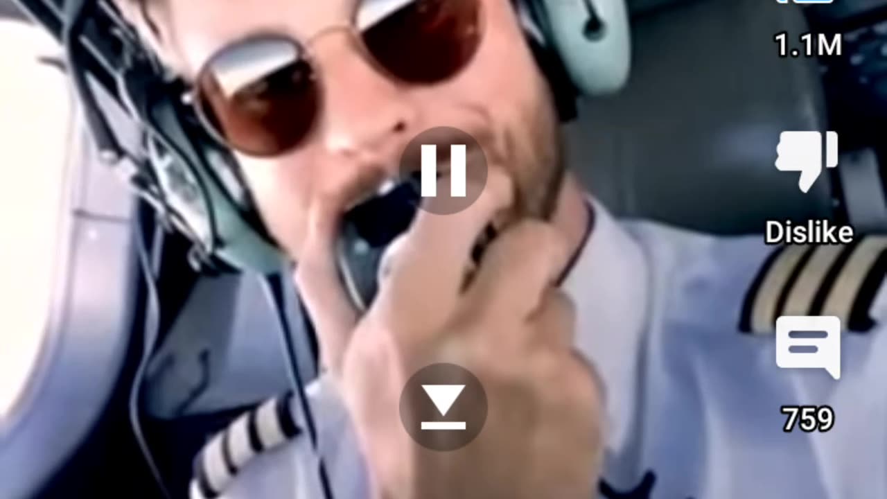 Funny aeroplane pilot