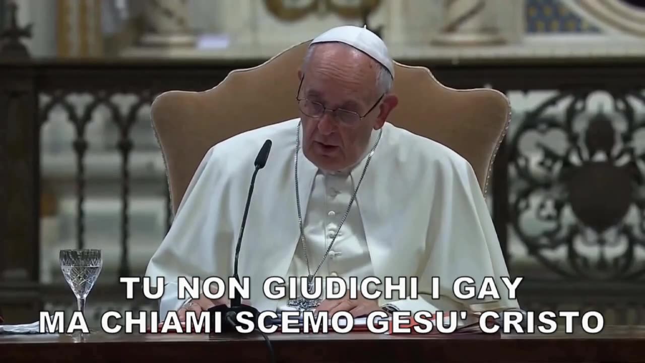 BERGOGLIO, L'ANTICRISTO CHE BACIA LE MANI AI POTENTI.