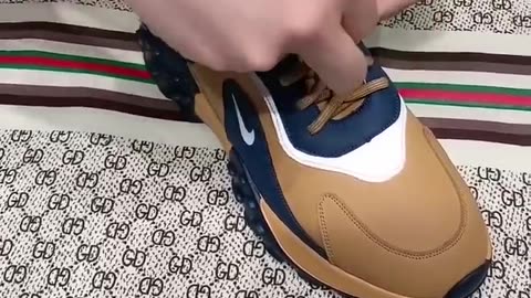 Shoelace trick