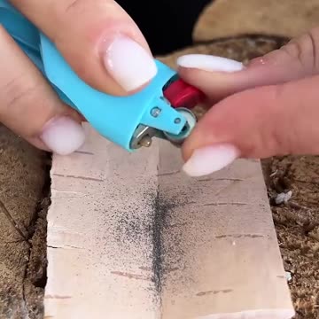 Second LIFE for a lighter🔥 #camping #survival #bushcraft #outdoors